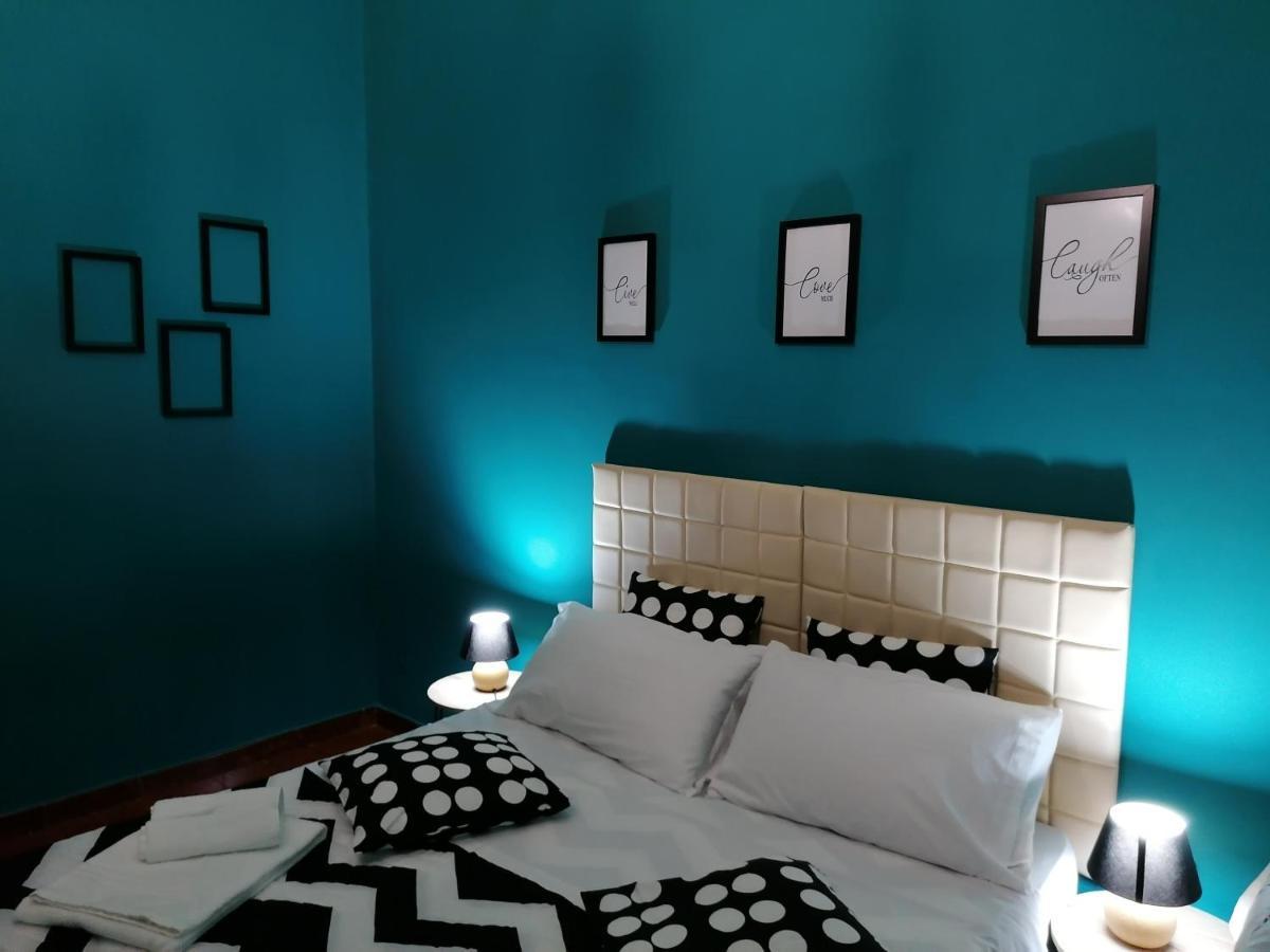 Casacasetta Suite Appartamento Indipendente Таранто Екстер'єр фото