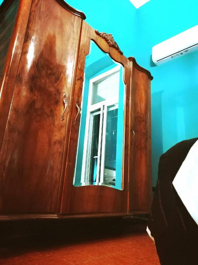 Casacasetta Suite Appartamento Indipendente Таранто Екстер'єр фото